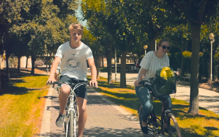 Разходка с колело (Bike Tour)